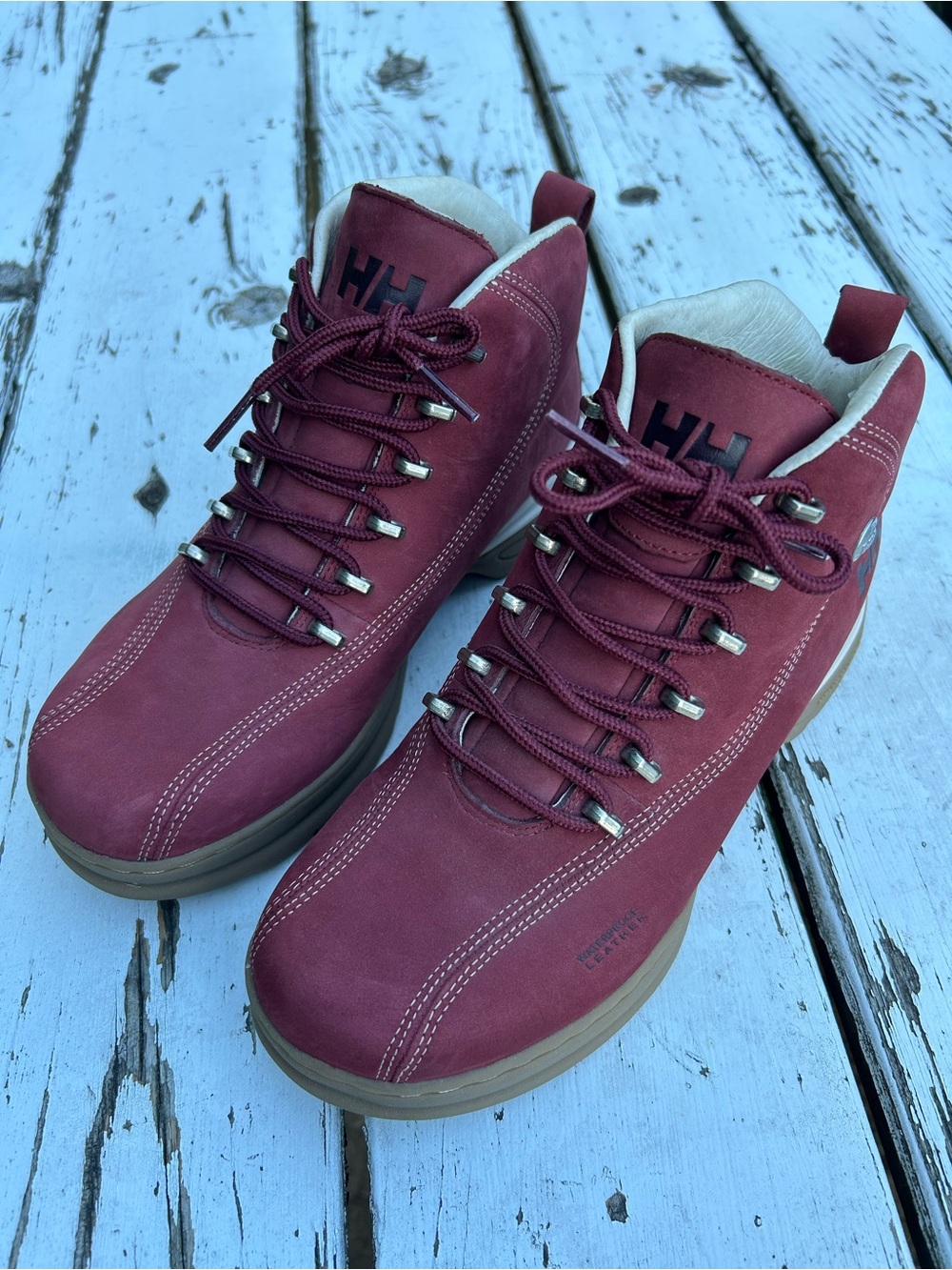 Helly Hansen Women's Burgundy Infinity Fit Boots